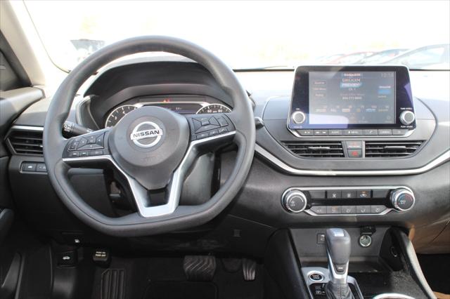 2021 Nissan Altima SV FWD