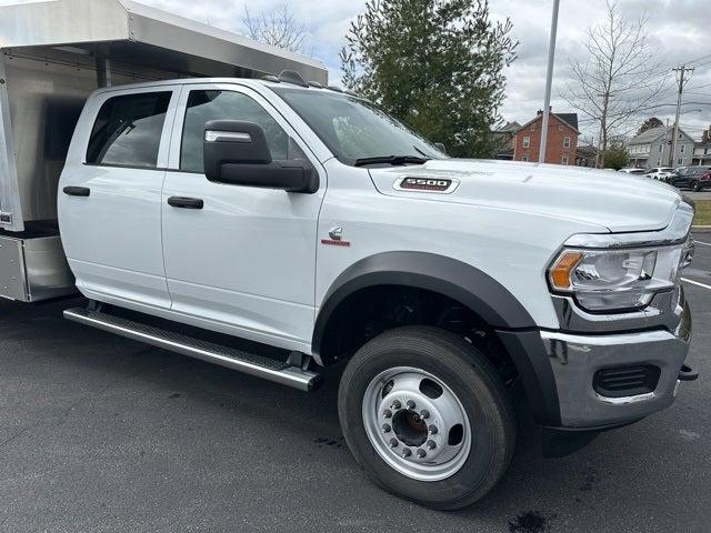 2024 RAM Ram 5500 Chassis Cab RAM 5500 TRADESMAN CHASSIS CREW CAB 4X4 84 CA