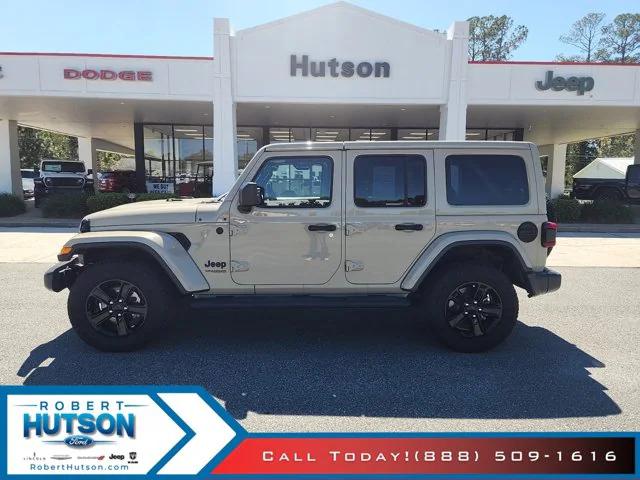 2022 Jeep Wrangler Unlimited Sahara Altitude 4x4
