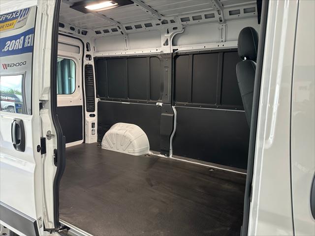2023 RAM ProMaster 1500 Cargo Van High Roof 136 WB