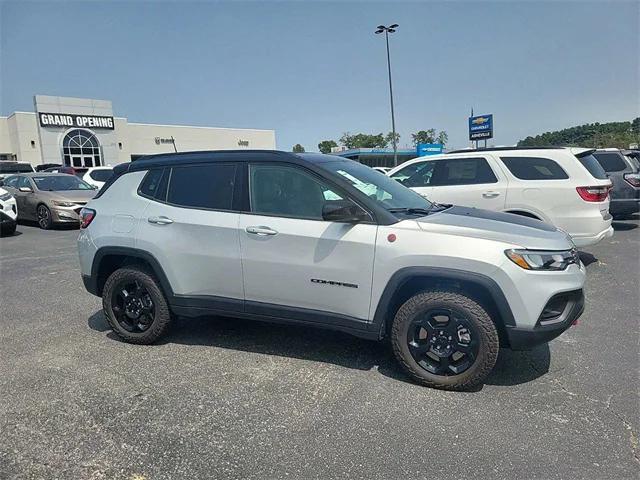 2024 Jeep Compass COMPASS TRAILHAWK 4X4