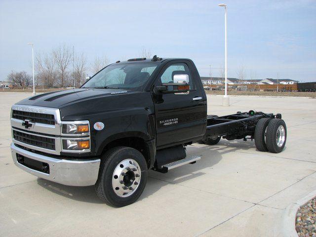 2024 Chevrolet Silverado 6500HD 1LT