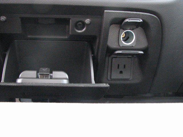 2024 Chevrolet Silverado 6500HD 1LT
