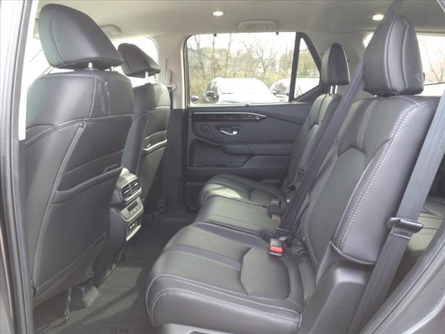 2023 Honda Pilot AWD EX-L 8 Passenger