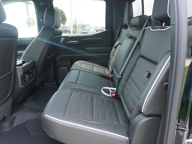 2024 GMC Sierra 1500 4WD Crew Cab Short Box AT4X