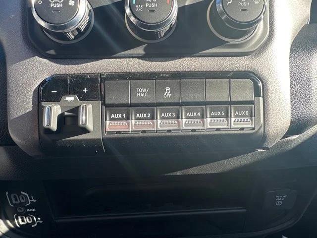 2024 Ram 2500 Tradesman Regular Cab 4x4 8' Box