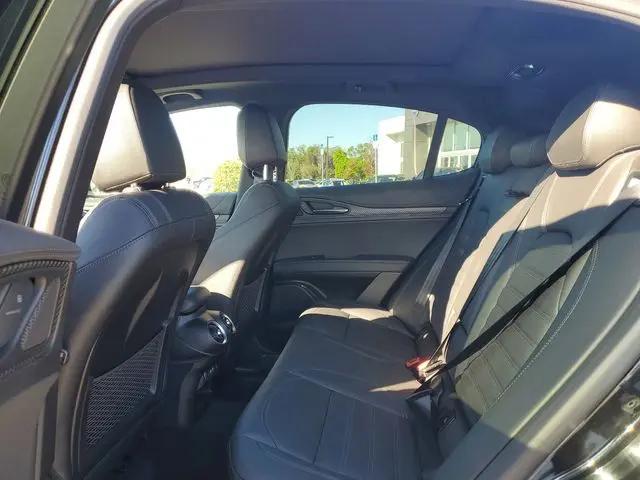 2024 Alfa Romeo Stelvio Quadrifoglio Carbon AWD