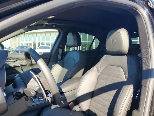 2024 Alfa Romeo Stelvio Quadrifoglio Carbon AWD