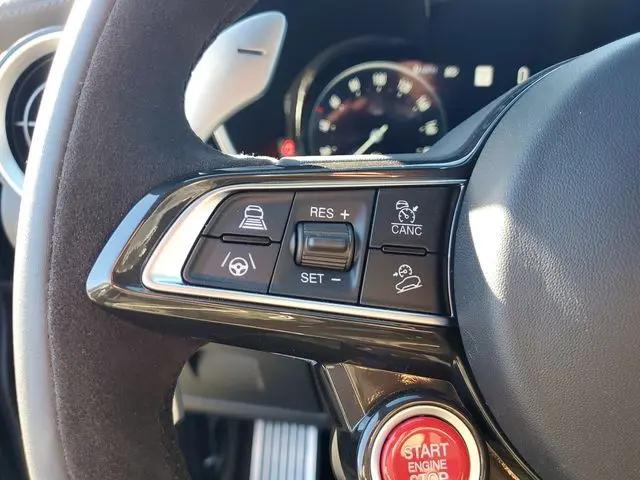 2024 Alfa Romeo Stelvio Quadrifoglio Carbon AWD