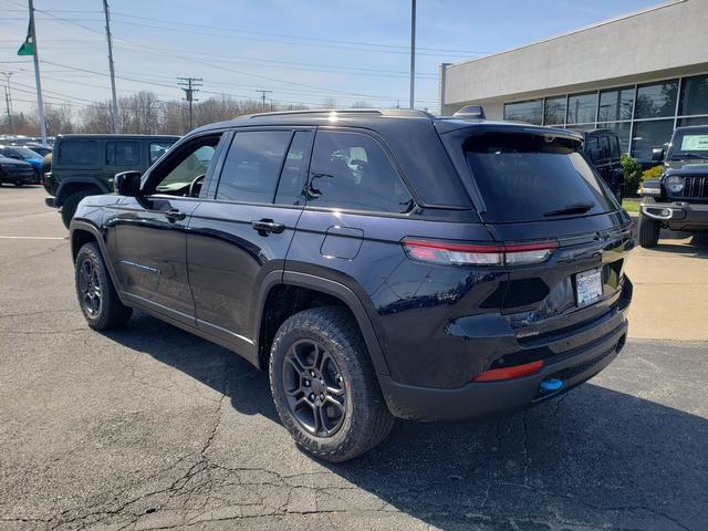 2024 Jeep Grand Cherokee Trailhawk
