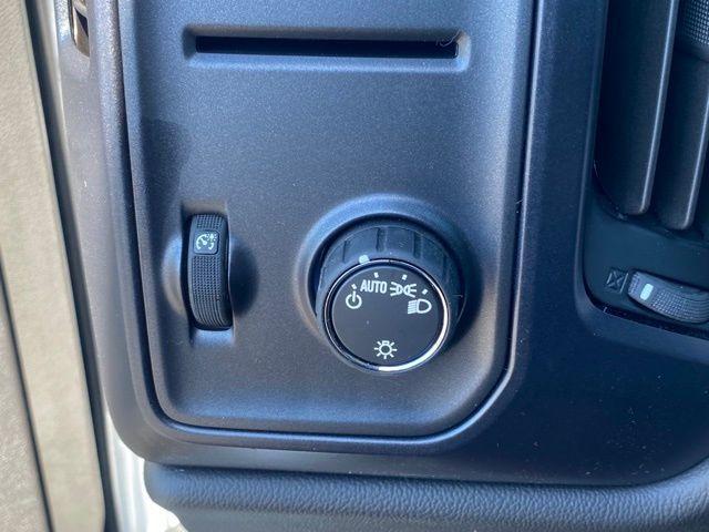 2024 Chevrolet Silverado 6500HD 1WT