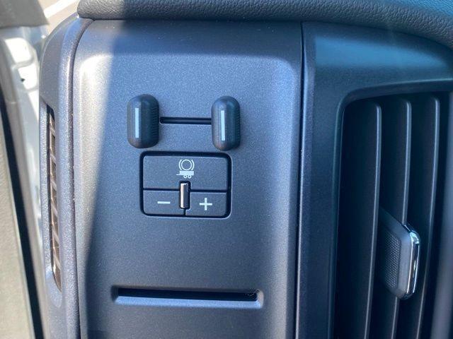 2024 Chevrolet Silverado 6500HD 1WT