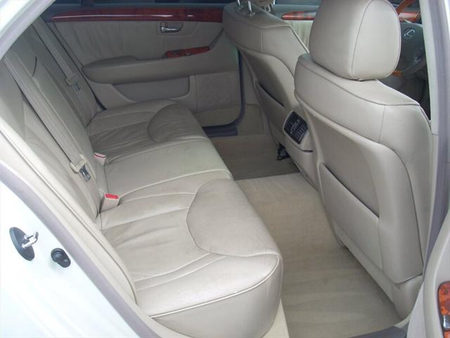2003 Lexus LS 430 Base