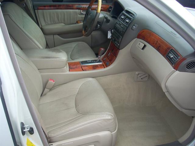 2003 Lexus LS 430 Base