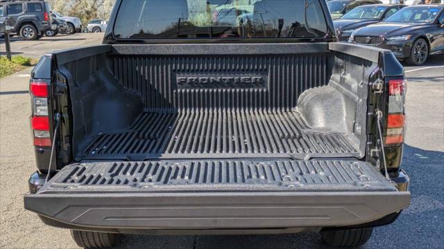 2023 Nissan Frontier Crew Cab SV 4x4