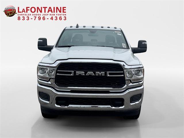 2024 RAM Ram 3500 Chassis Cab RAM 3500 TRADESMAN CREW CAB CHASSIS 4X4 60 CA