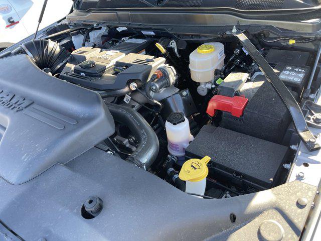 2024 Ram 3500 Tradesman/SLT/Laramie/Limited