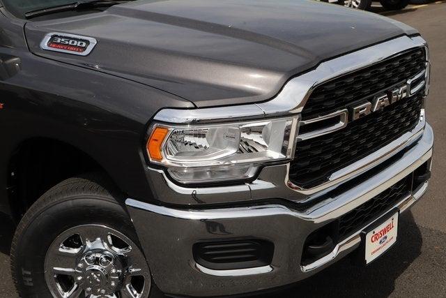 2024 RAM Ram 3500 RAM 3500 TRADESMAN CREW CAB 4X4 8 BOX