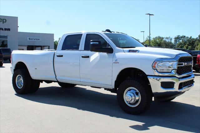 2024 RAM Ram 3500 RAM 3500 TRADESMAN CREW CAB 4X4 8 BOX