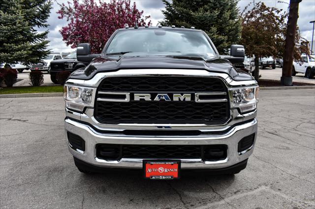 2024 RAM Ram 3500 RAM 3500 TRADESMAN CREW CAB 4X4 8 BOX