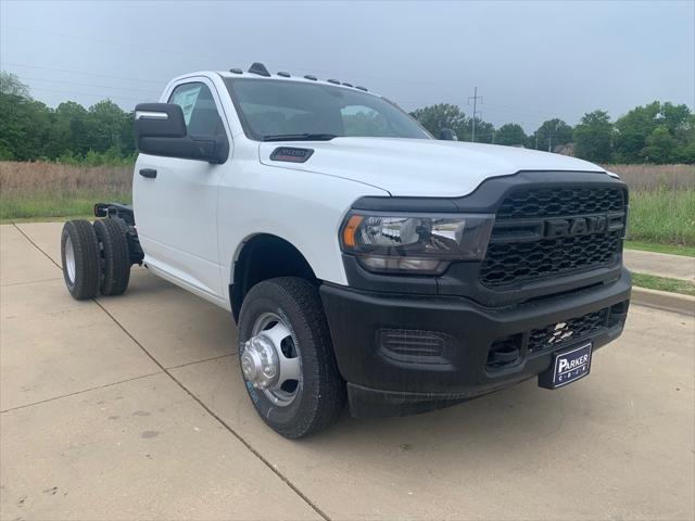 2024 RAM Ram 3500 Chassis Cab RAM 3500 TRADESMAN CHASSIS REGULAR CAB 4X4 60 CA