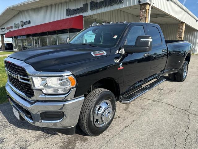 2024 RAM Ram 3500 RAM 3500 TRADESMAN CREW CAB 4X4 8 BOX