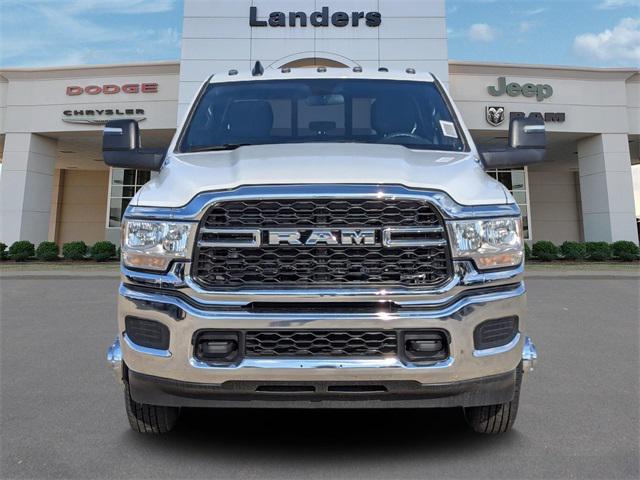 2024 RAM Ram 3500 RAM 3500 TRADESMAN CREW CAB 4X4 8 BOX