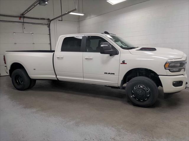 2024 RAM Ram 3500 RAM 3500 LARAMIE CREW CAB 4X4 8 BOX