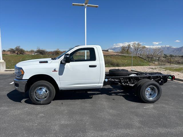 2024 RAM Ram 3500 Chassis Cab RAM 3500 TRADESMAN CHASSIS REGULAR CAB 4X4 60 CA