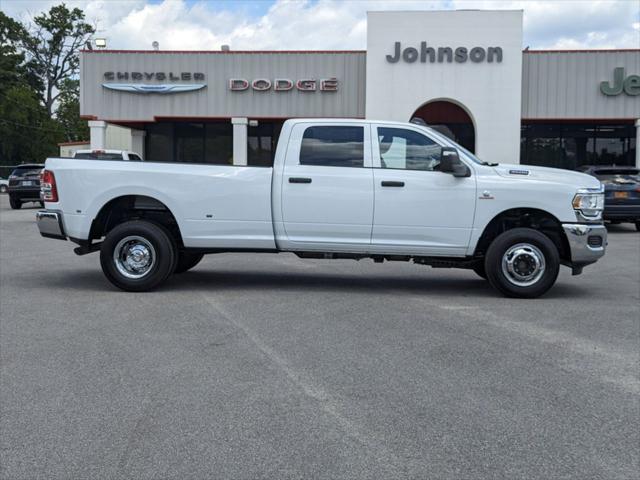 2024 RAM Ram 3500 RAM 3500 TRADESMAN CREW CAB 4X4 8 BOX