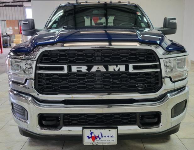 2024 RAM Ram 3500 RAM 3500 TRADESMAN CREW CAB 4X4 8 BOX