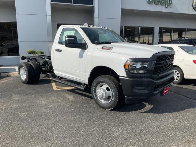 2024 RAM Ram 3500 Chassis Cab RAM 3500 TRADESMAN CHASSIS REGULAR CAB 4X4 60 CA