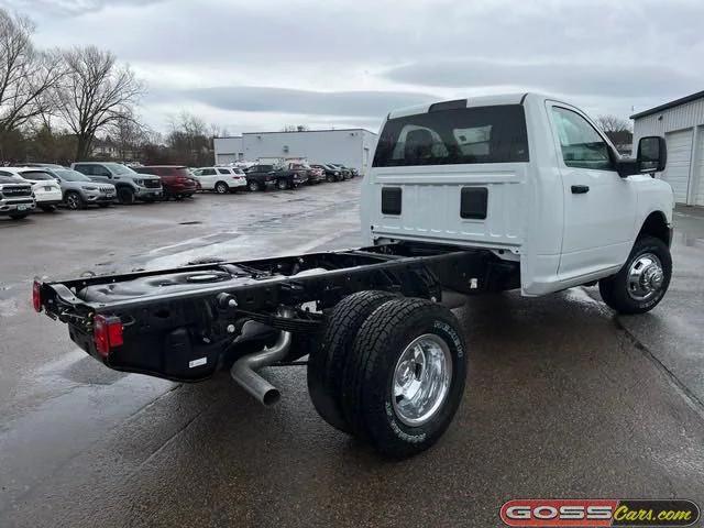 2024 RAM Ram 3500 Chassis Cab RAM 3500 TRADESMAN CHASSIS REGULAR CAB 4X4 60 CA 2024 RAM Ram 3500 Chassis Cab RAM 3500 TRADESMAN CHASSIS REGULAR CAB 4X4 60 CA