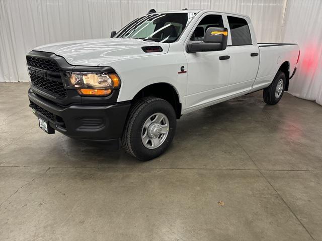 2024 RAM Ram 3500 RAM 3500 TRADESMAN CREW CAB 4X4 8 BOX