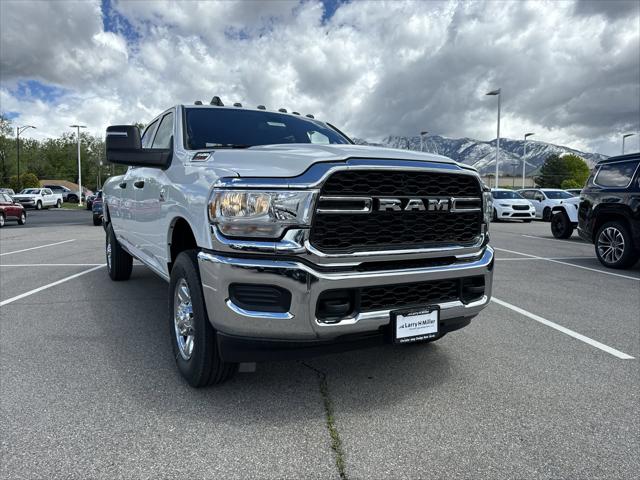 2024 RAM Ram 3500 RAM 3500 TRADESMAN CREW CAB 4X4 8 BOX