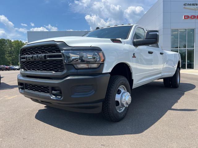 2024 RAM Ram 3500 RAM 3500 TRADESMAN CREW CAB 4X4 8 BOX