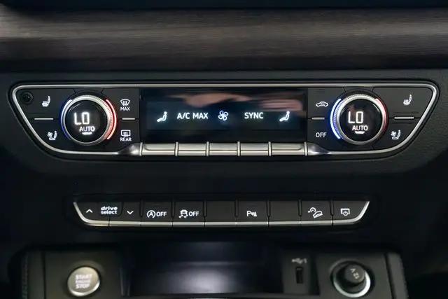 2022 Audi Q5 Premium Plus 45 TFSI S line quattro S tronic
