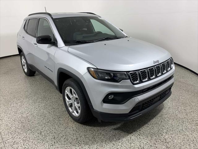 2024 Jeep Compass COMPASS LATITUDE 4X4