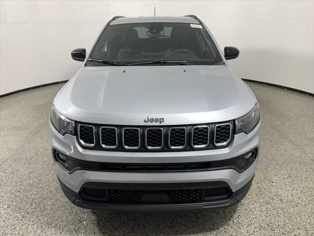 2024 Jeep Compass COMPASS LATITUDE 4X4