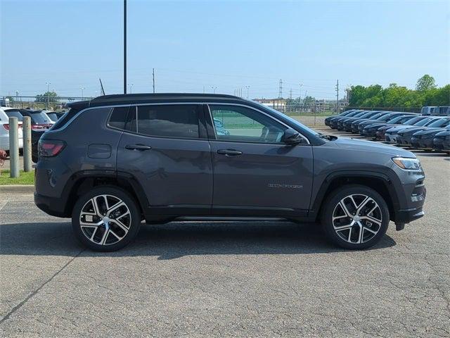 2024 Jeep Compass COMPASS LIMITED 4X4