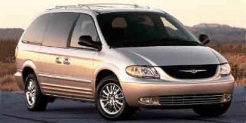 2004 Chrysler Town & Country Limited's photo