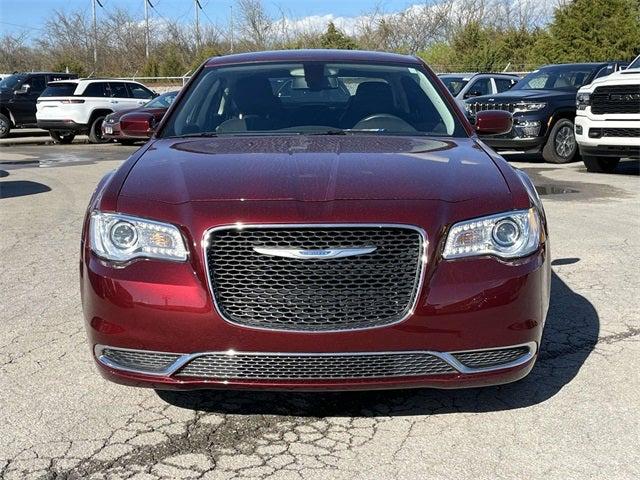 2022 Chrysler 300 Touring