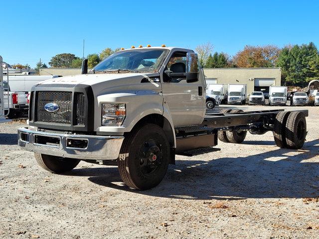 2025 Ford F-650 F650 REGULAR CAB DOCK HGT