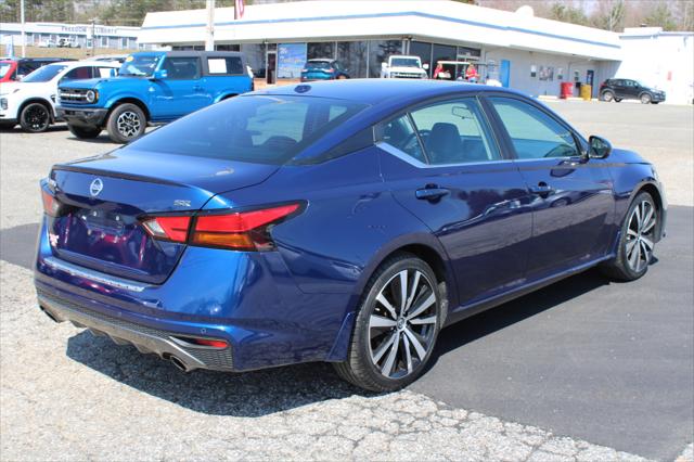 2021 Nissan Altima SR FWD