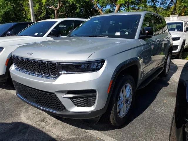 2024 Jeep Grand Cherokee GRAND CHEROKEE LAREDO X 4X2