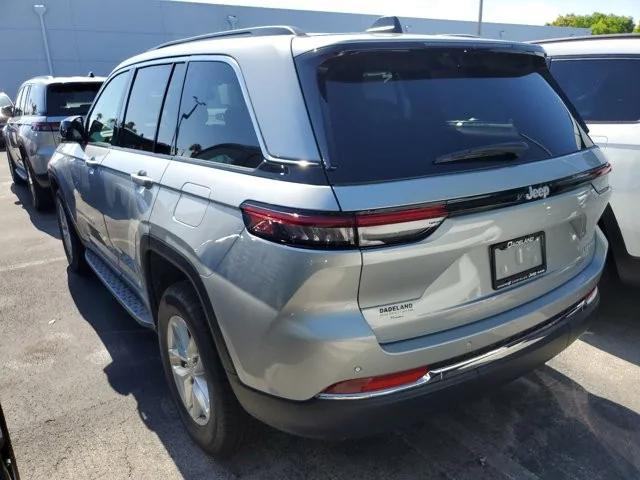 2024 Jeep Grand Cherokee GRAND CHEROKEE LAREDO X 4X2
