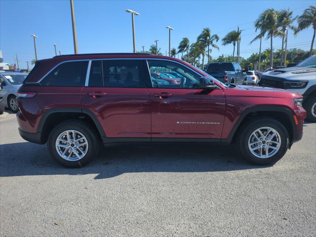 2024 Jeep Grand Cherokee GRAND CHEROKEE LAREDO X 4X2