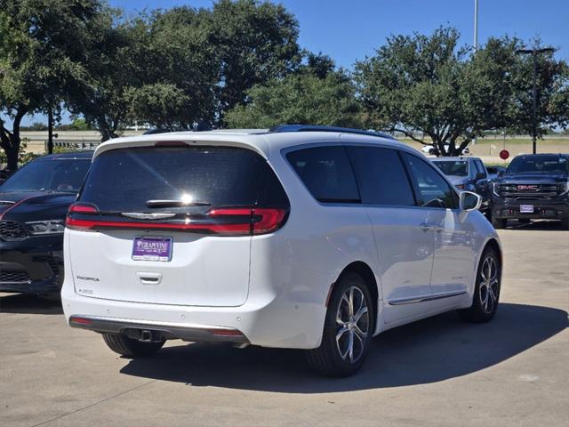 2024 Chrysler Pacifica PACIFICA PINNACLE