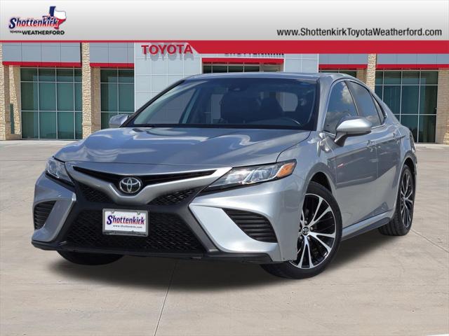 2020 Toyota Camry SE