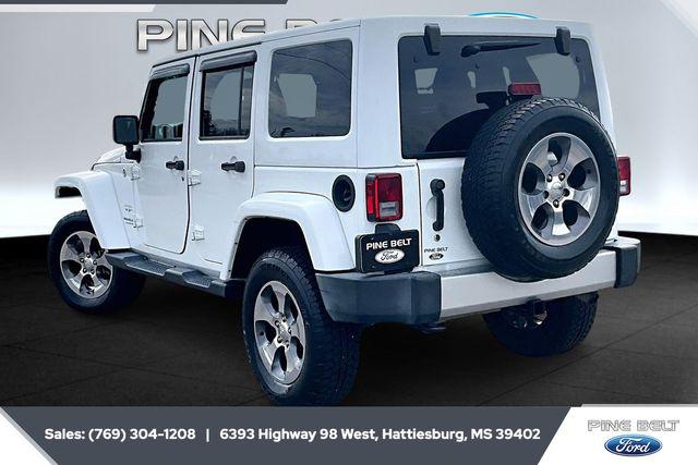 2017 Jeep Wrangler Unlimited Sahara 4x4